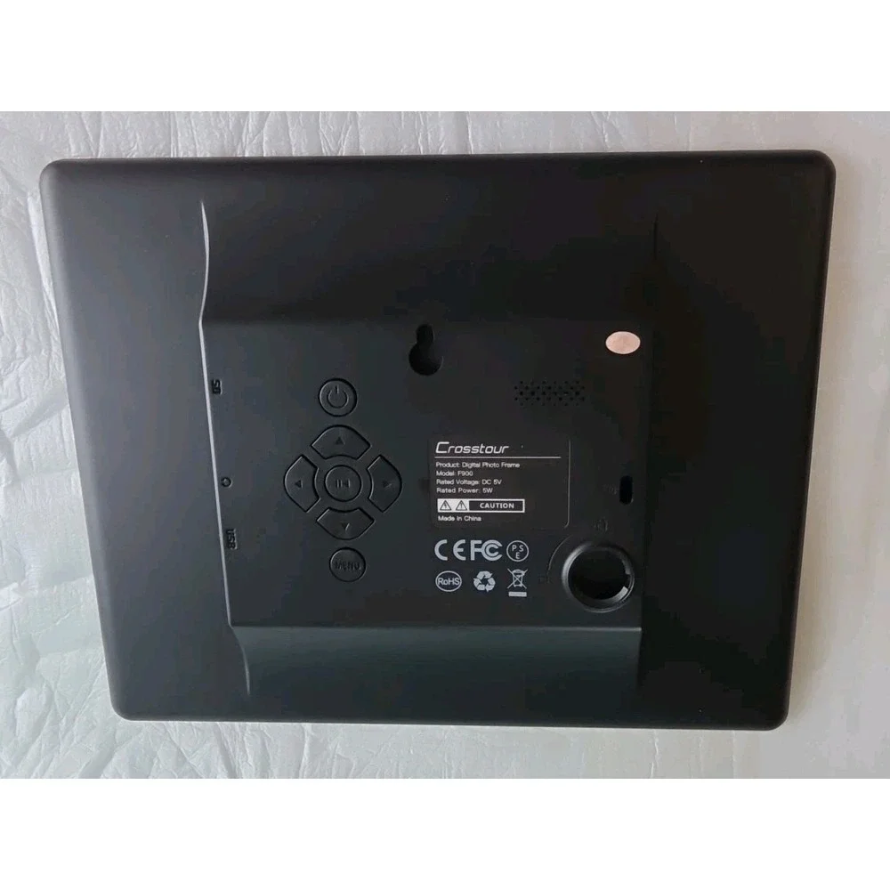 CROSSTOUR F900‎ DIGITAL PICTURE FRAME ( 8'') REMOTE OPEN BOX